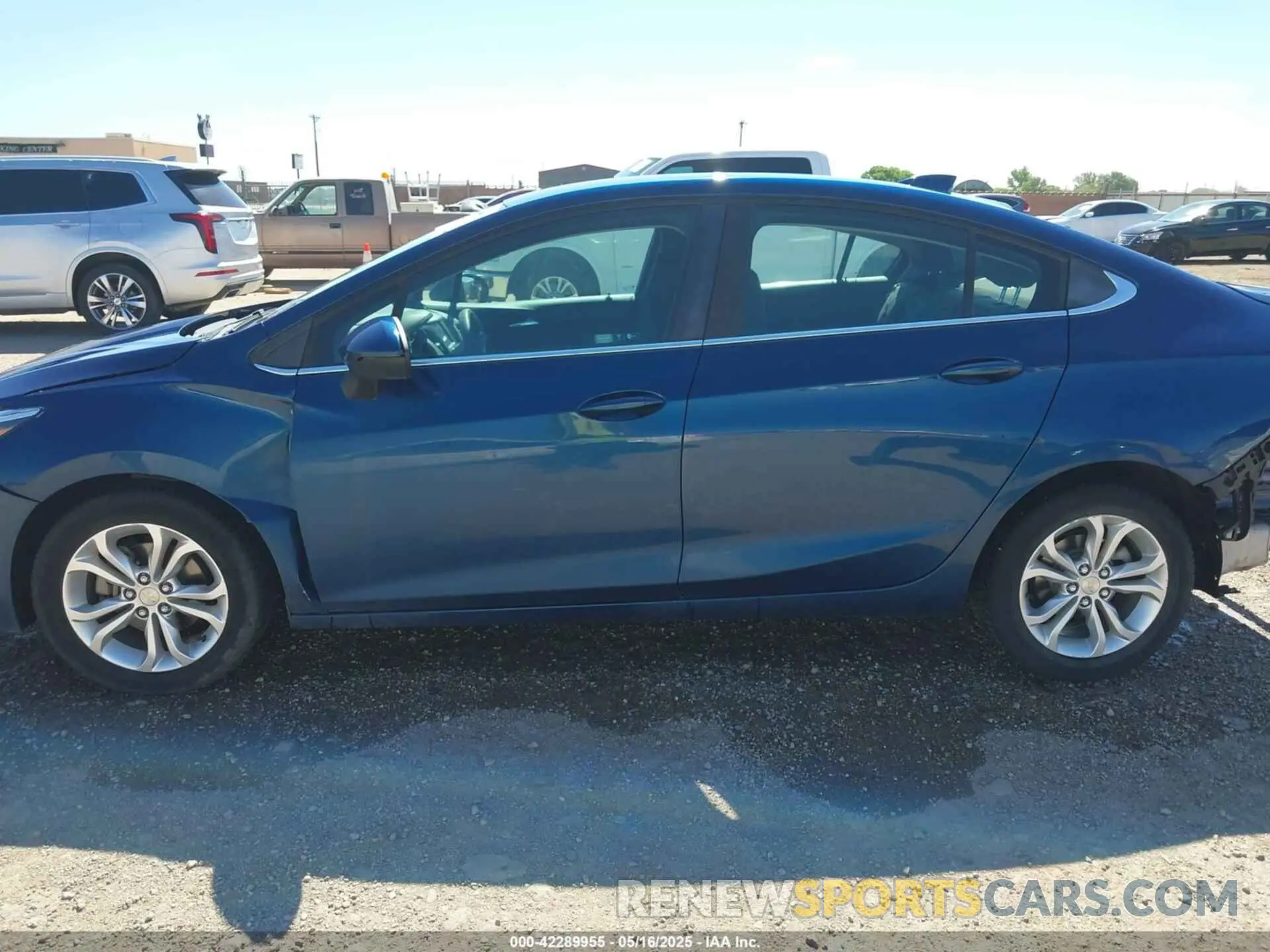 15 fotografías del automóvil dañado 1G1BE5SM0K7114963 CHEVROLET CRUZE 2019