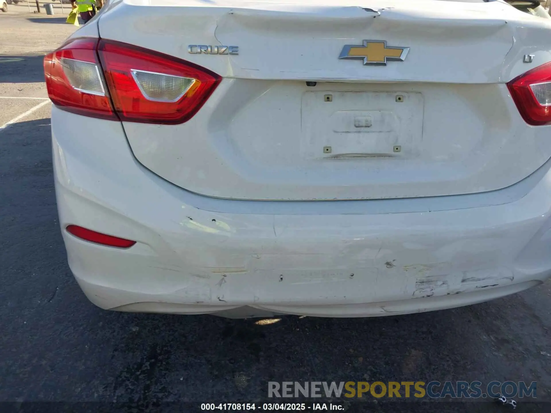 12 fotografías del automóvil dañado 1G1BE5SM0K7121251 CHEVROLET CRUZE 2019