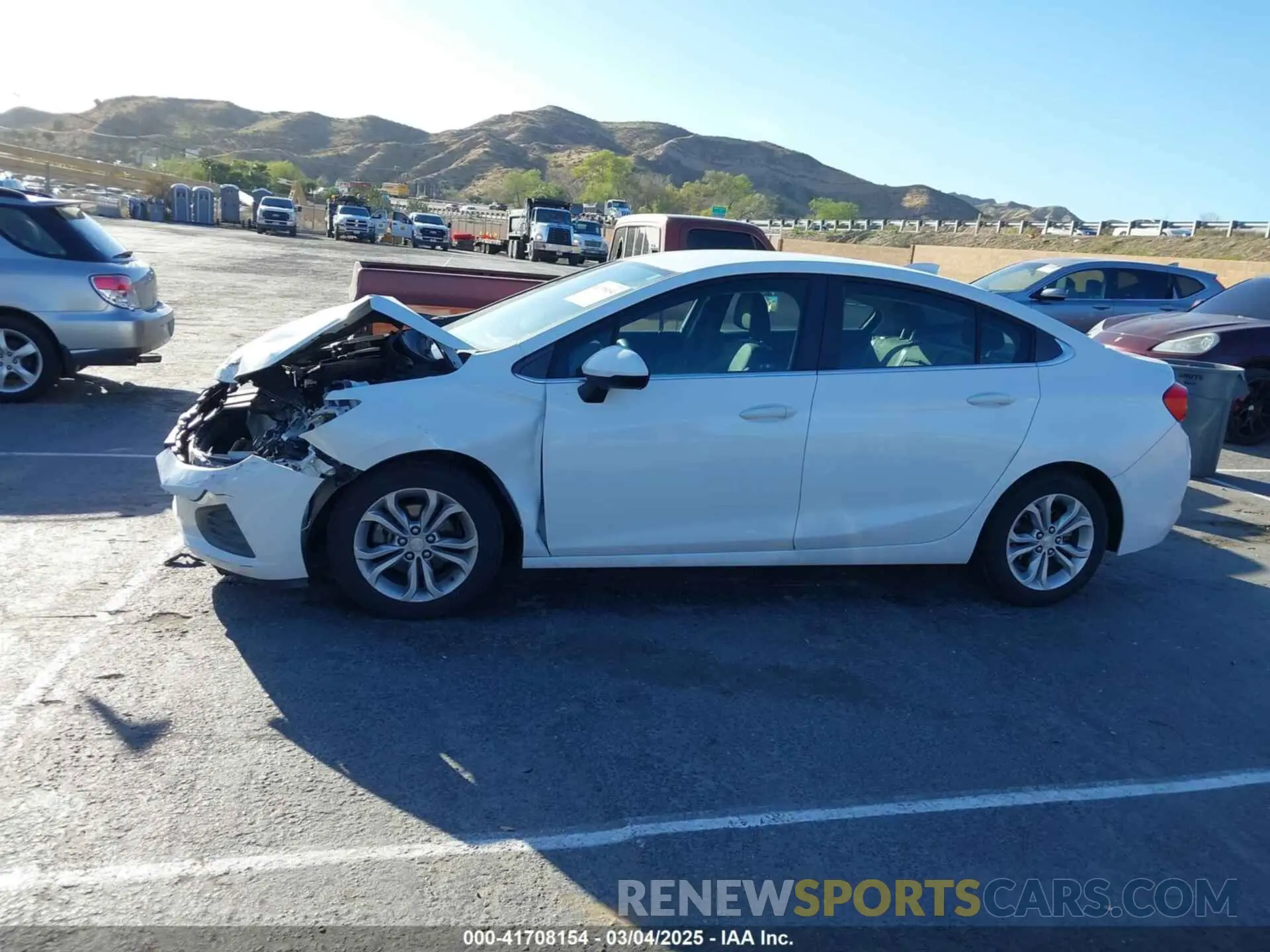15 fotografías del automóvil dañado 1G1BE5SM0K7121251 CHEVROLET CRUZE 2019