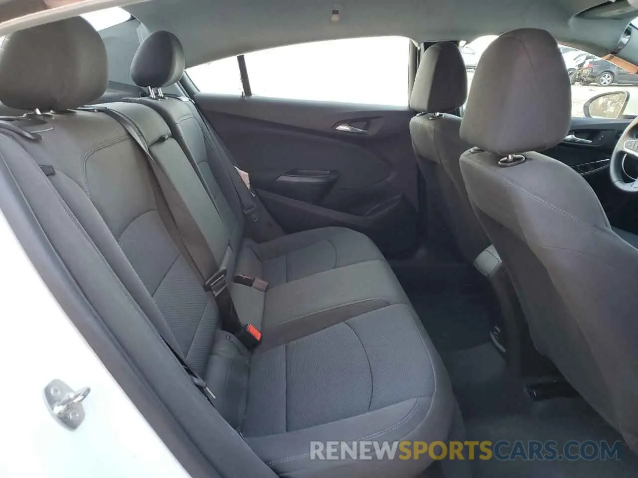 11 fotografías del automóvil dañado 1G1BE5SM0K7121296 CHEVROLET CRUZE 2019