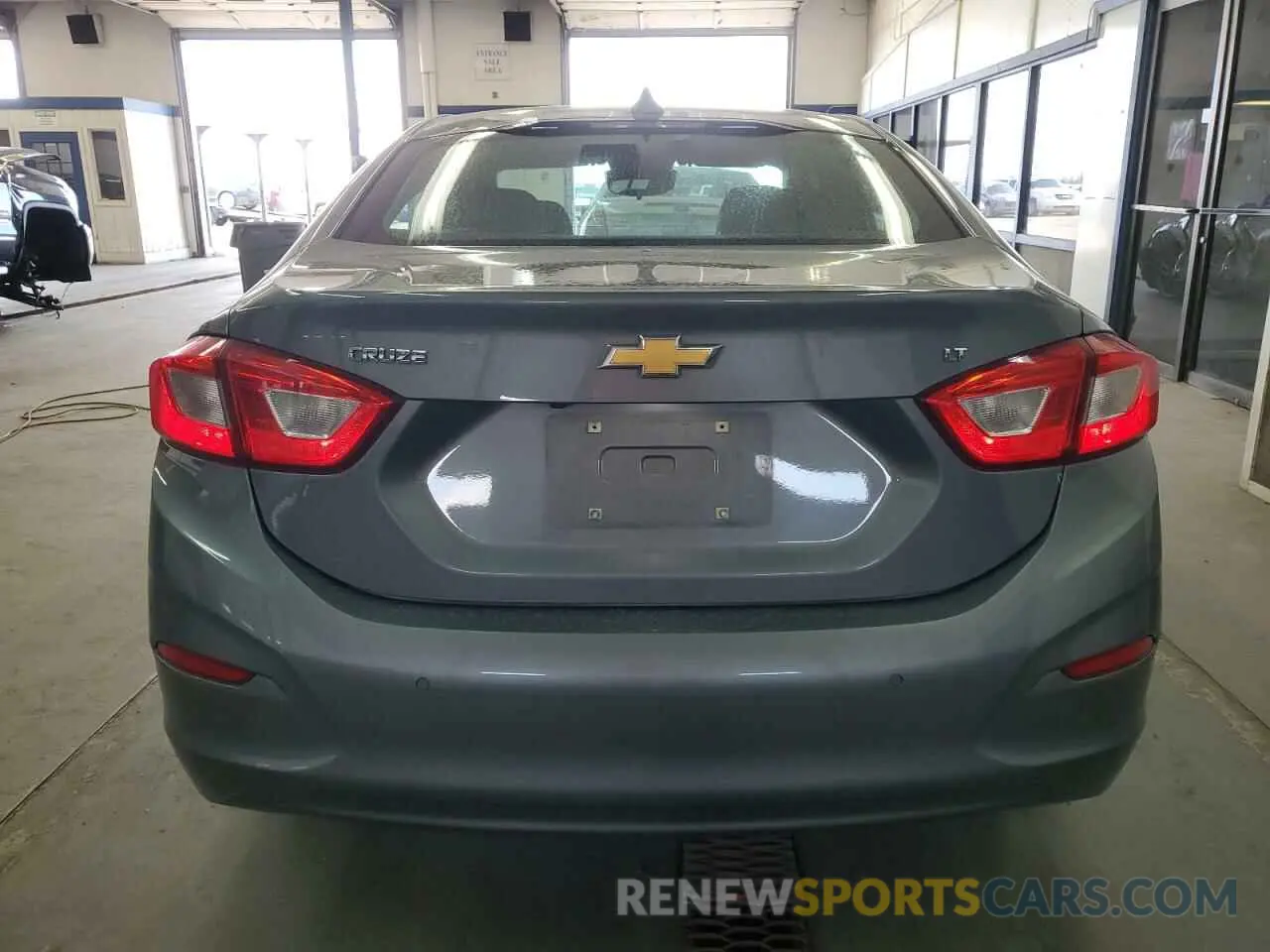 6 fotografías del automóvil dañado 1G1BE5SM0K7124215 CHEVROLET CRUZE 2019