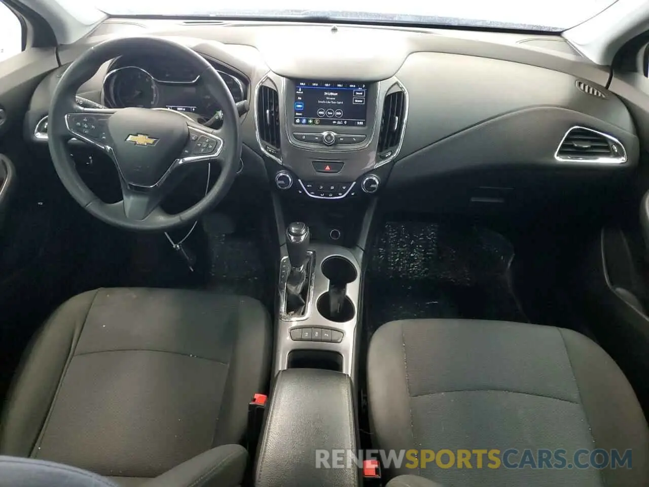 8 fotografías del automóvil dañado 1G1BE5SM0K7124215 CHEVROLET CRUZE 2019