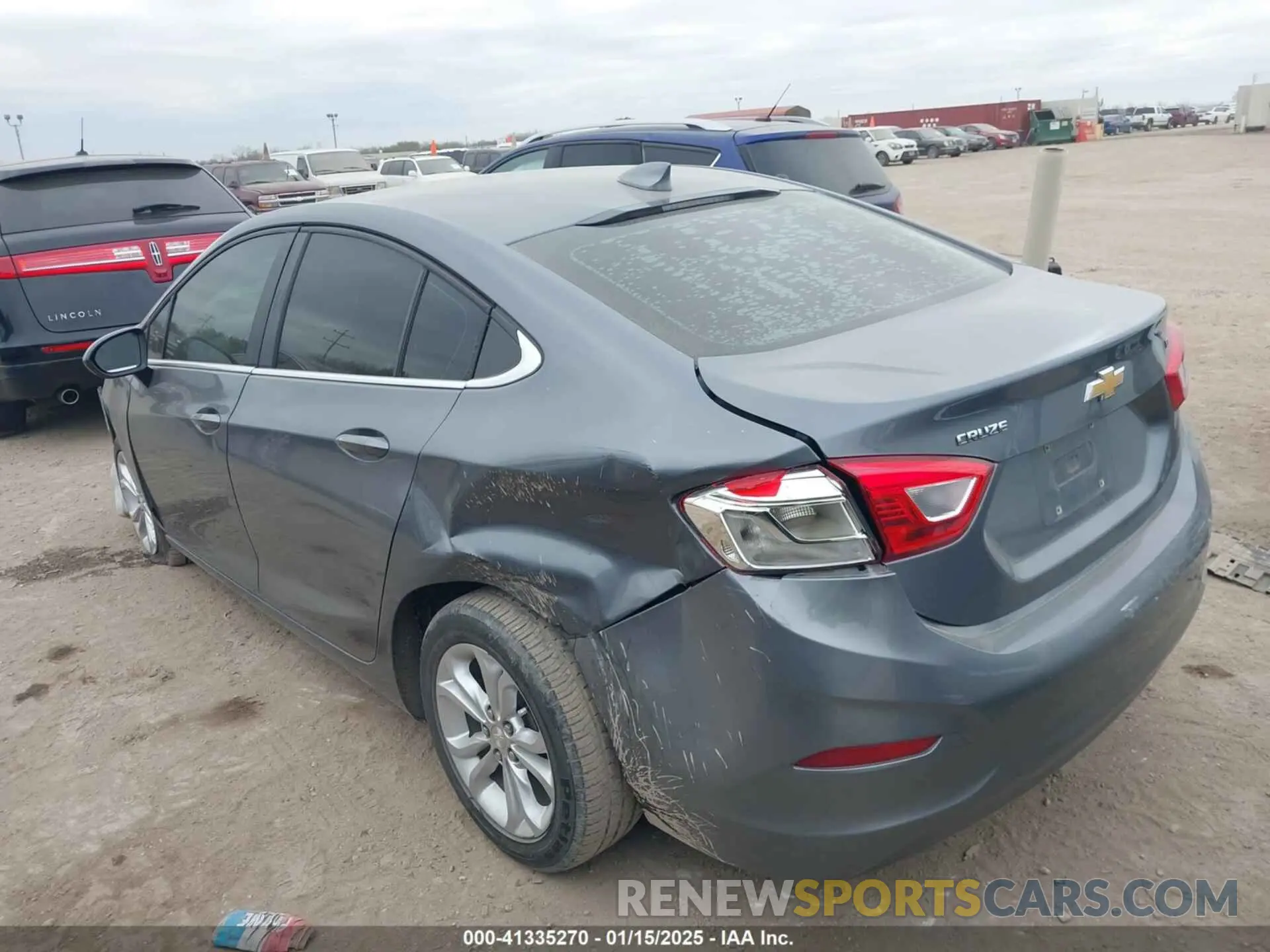 3 fotografías del automóvil dañado 1G1BE5SM1K7127608 CHEVROLET CRUZE 2019