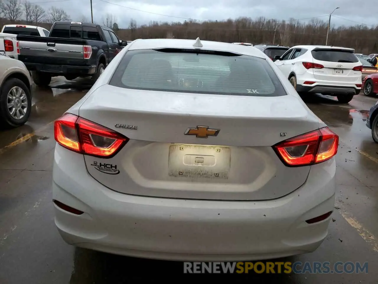 6 fotografías del automóvil dañado 1G1BE5SM1K7140472 CHEVROLET CRUZE 2019