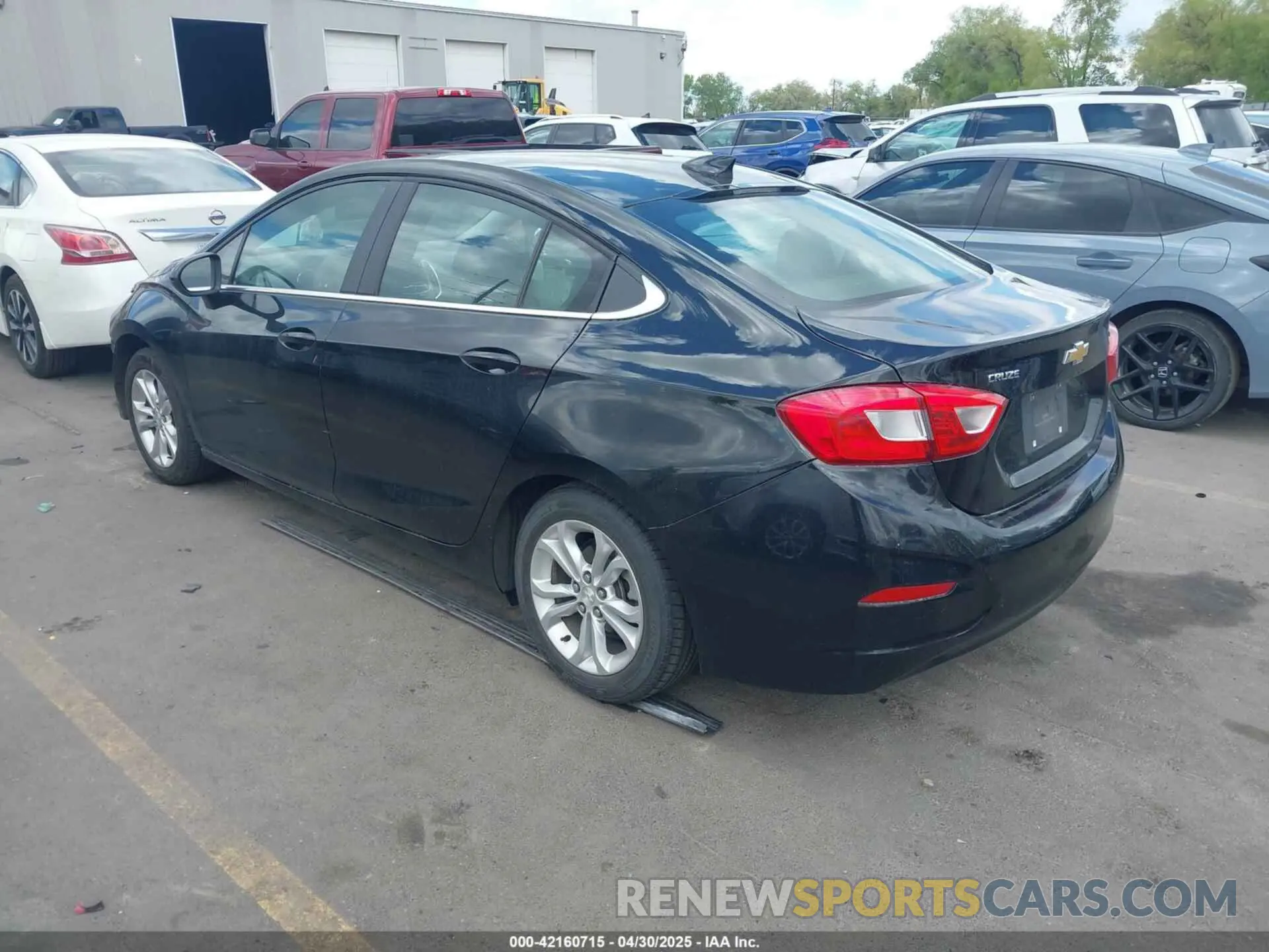 3 fotografías del automóvil dañado 1G1BE5SM1K7141234 CHEVROLET CRUZE 2019