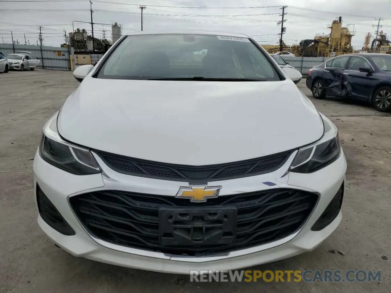 5 fotografías del automóvil dañado 1G1BE5SM1K7143582 CHEVROLET CRUZE 2019