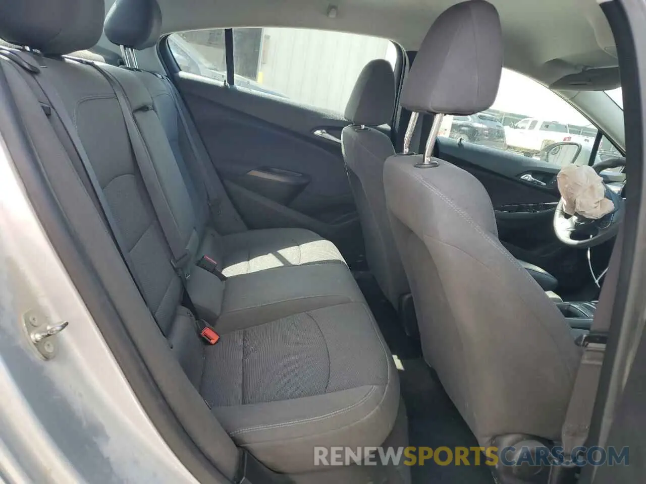 10 fotografías del automóvil dañado 1G1BE5SM2K7117279 CHEVROLET CRUZE 2019