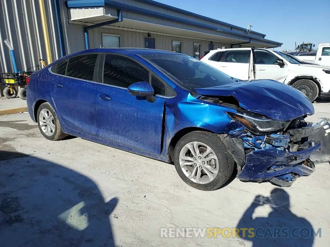 4 fotografías del automóvil dañado 1G1BE5SM2K7126080 CHEVROLET CRUZE 2019