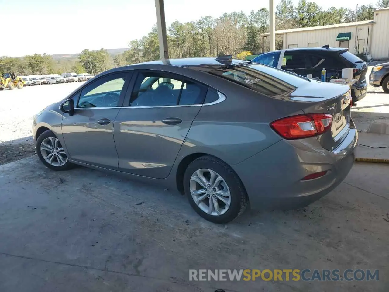 2 fotografías del automóvil dañado 1G1BE5SM2K7133644 CHEVROLET CRUZE 2019