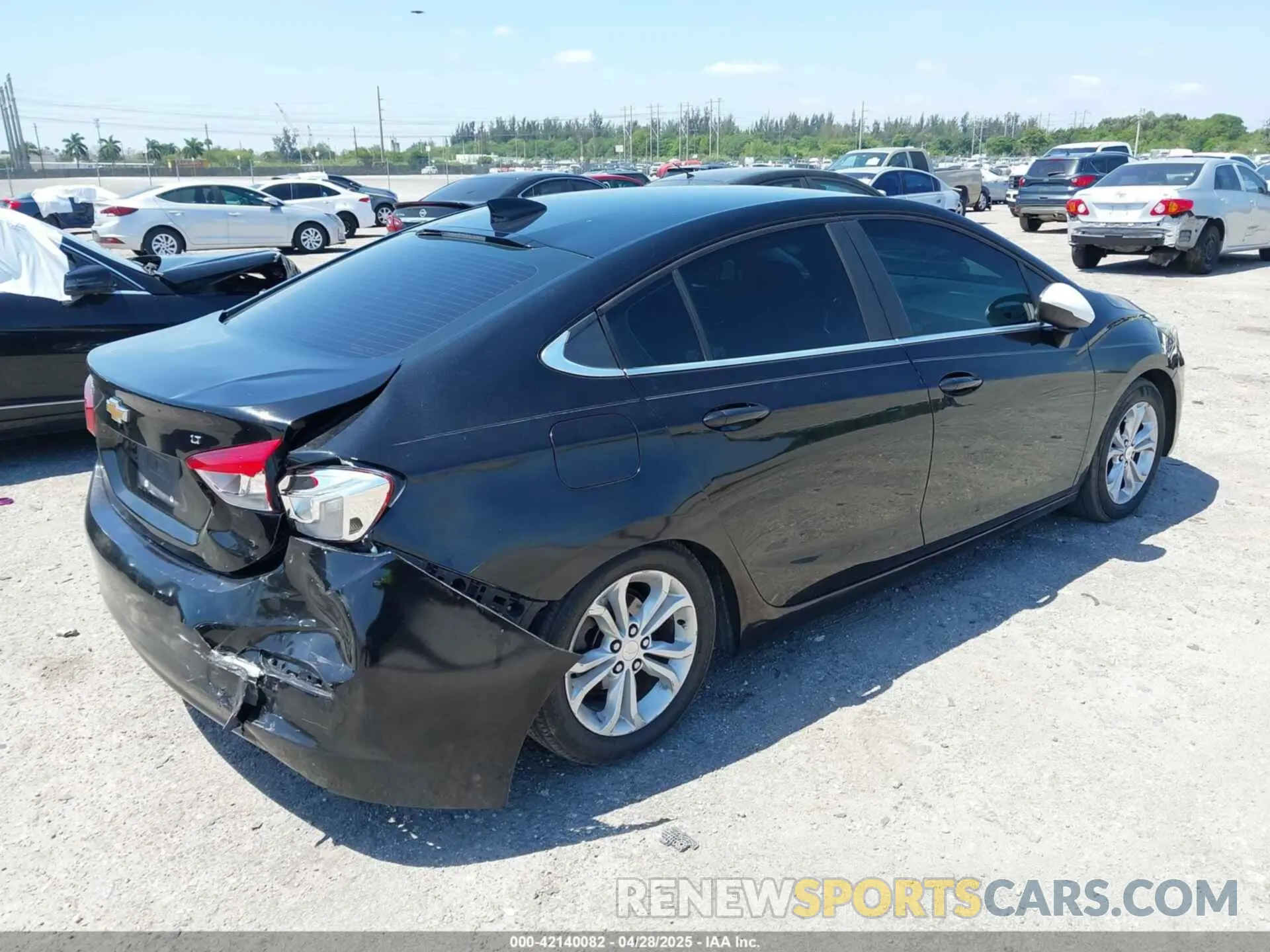 4 fotografías del automóvil dañado 1G1BE5SM2K7145566 CHEVROLET CRUZE 2019