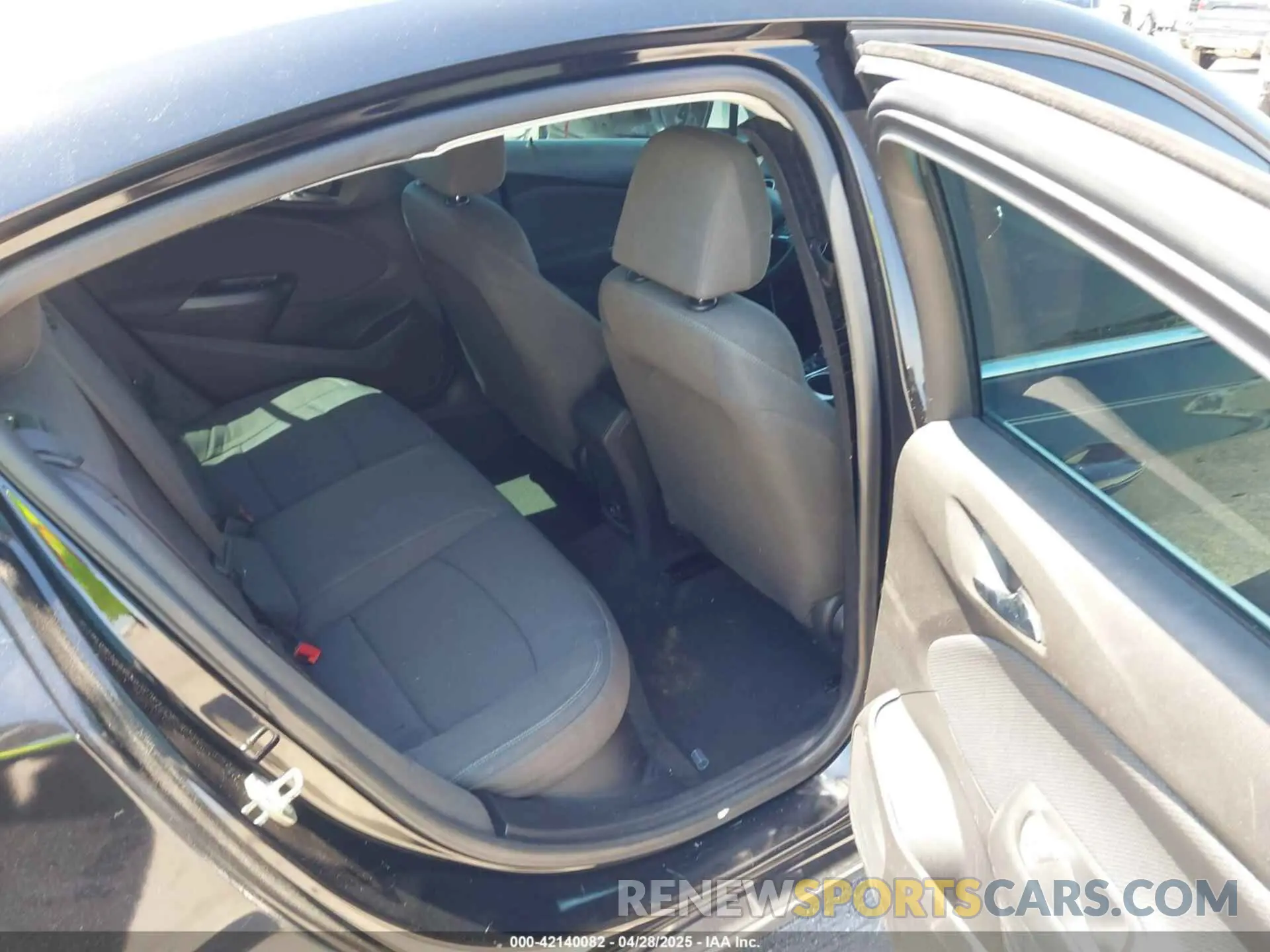 8 fotografías del automóvil dañado 1G1BE5SM2K7145566 CHEVROLET CRUZE 2019