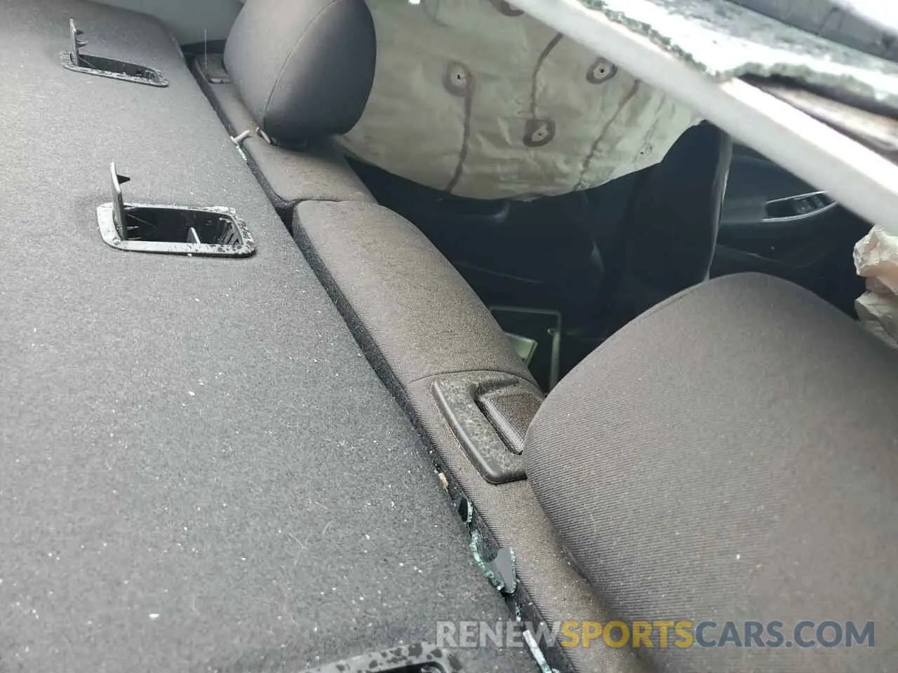 10 fotografías del automóvil dañado 1G1BE5SM3K7106422 CHEVROLET CRUZE 2019
