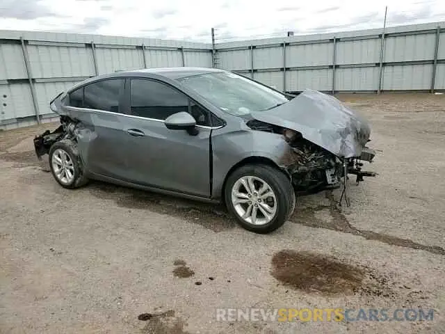 11 fotografías del automóvil dañado 1G1BE5SM3K7106422 CHEVROLET CRUZE 2019