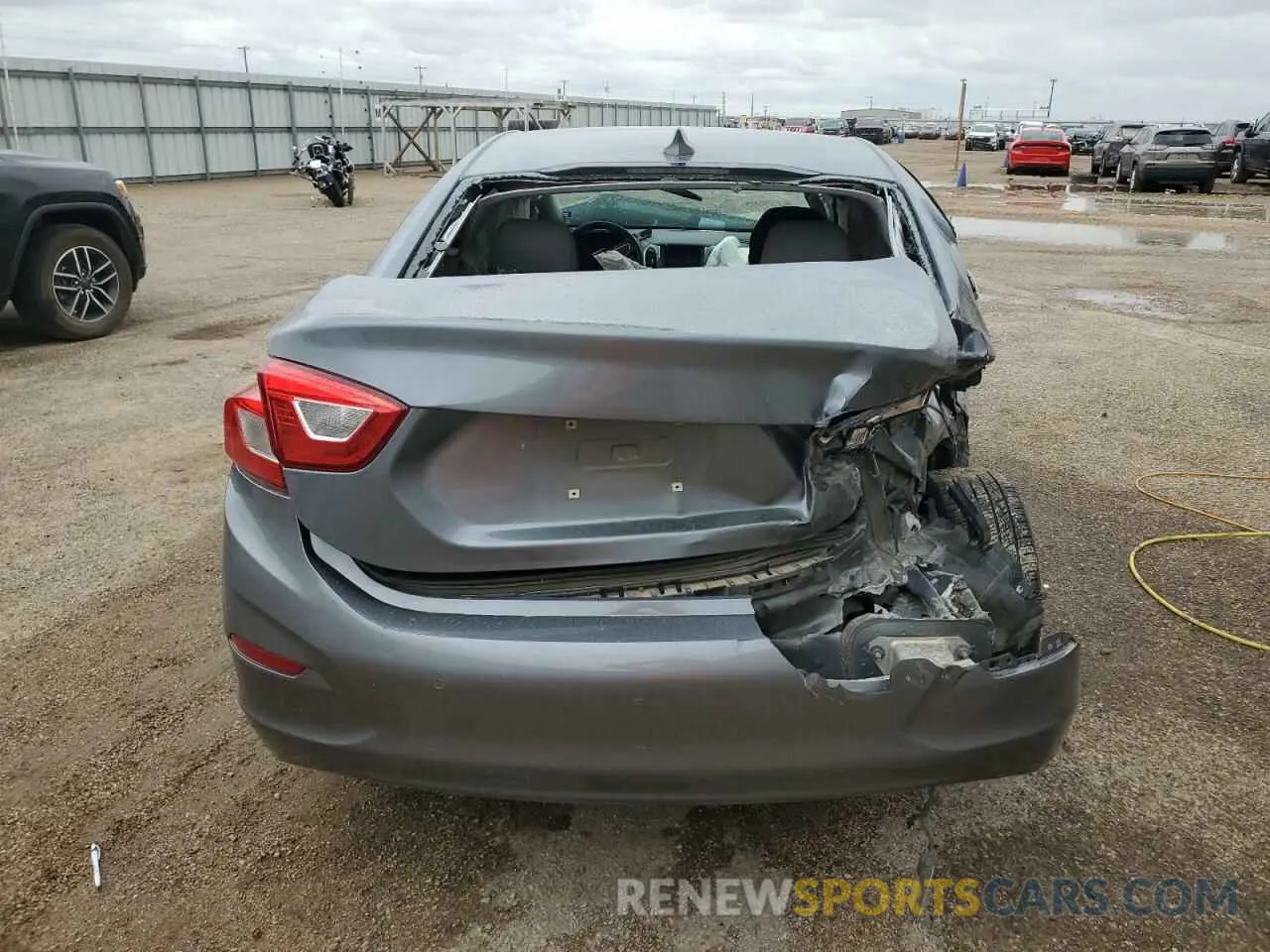6 fotografías del automóvil dañado 1G1BE5SM3K7106422 CHEVROLET CRUZE 2019