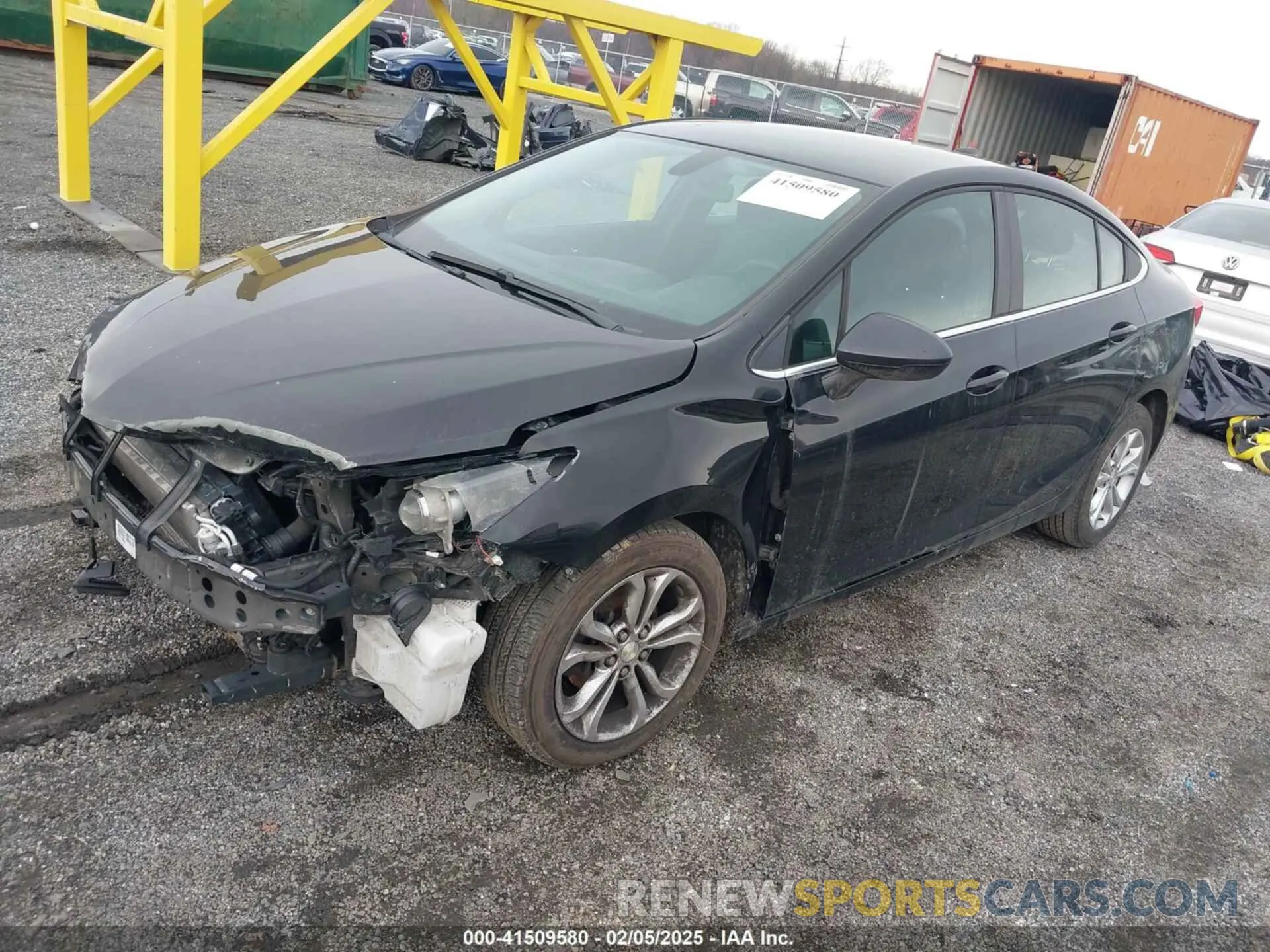 2 fotografías del automóvil dañado 1G1BE5SM3K7116111 CHEVROLET CRUZE 2019