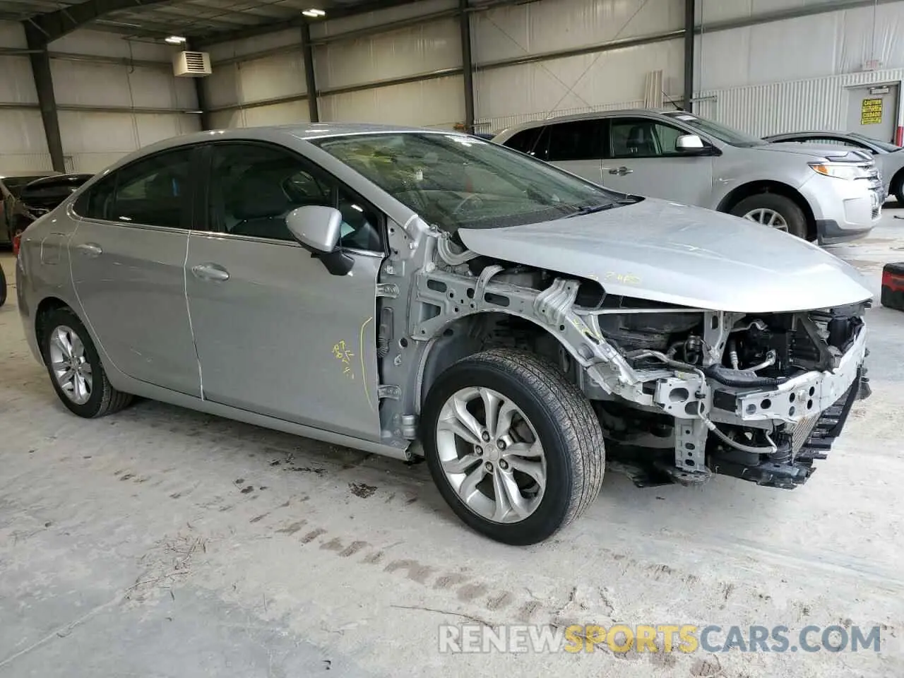4 fotografías del automóvil dañado 1G1BE5SM3K7116741 CHEVROLET CRUZE 2019