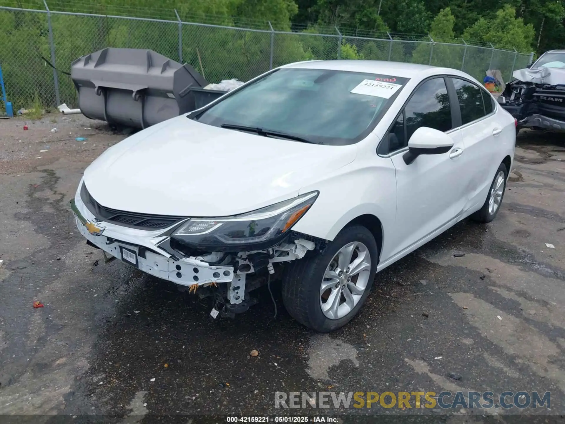 2 fotografías del automóvil dañado 1G1BE5SM3K7131157 CHEVROLET CRUZE 2019