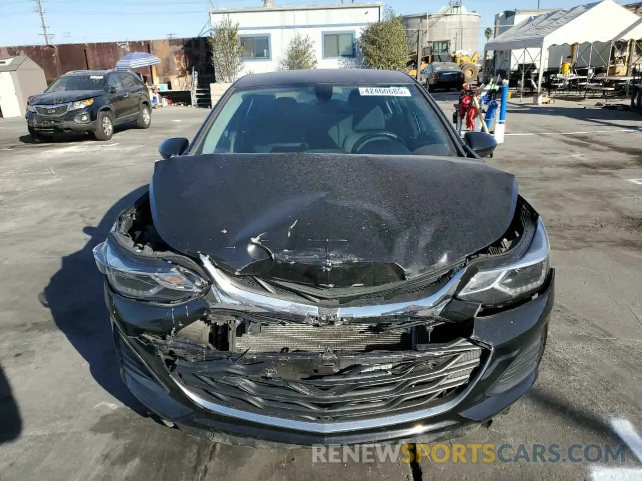 5 fotografías del automóvil dañado 1G1BE5SM3K7134804 CHEVROLET CRUZE 2019