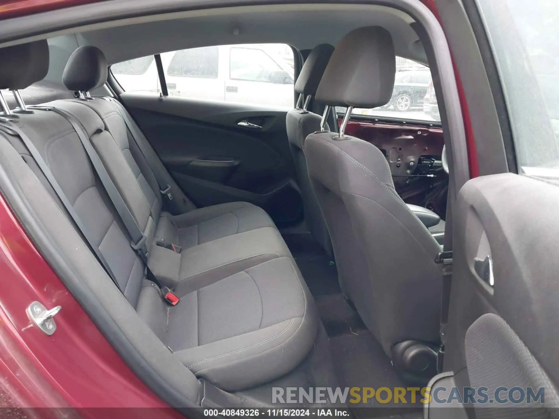 8 fotografías del automóvil dañado 1G1BE5SM4K7141874 CHEVROLET CRUZE 2019