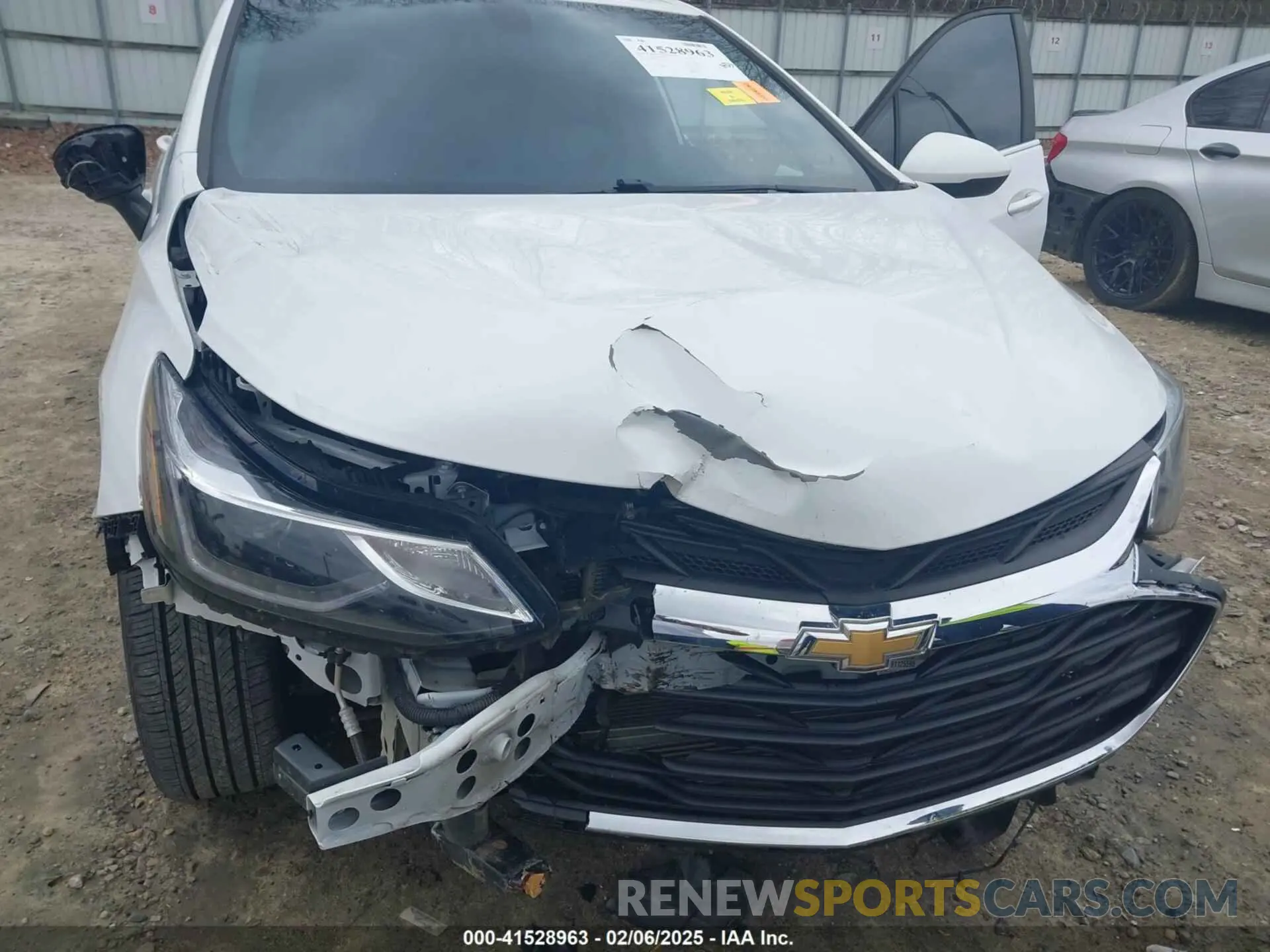 6 fotografías del automóvil dañado 1G1BE5SM5K7124694 CHEVROLET CRUZE 2019