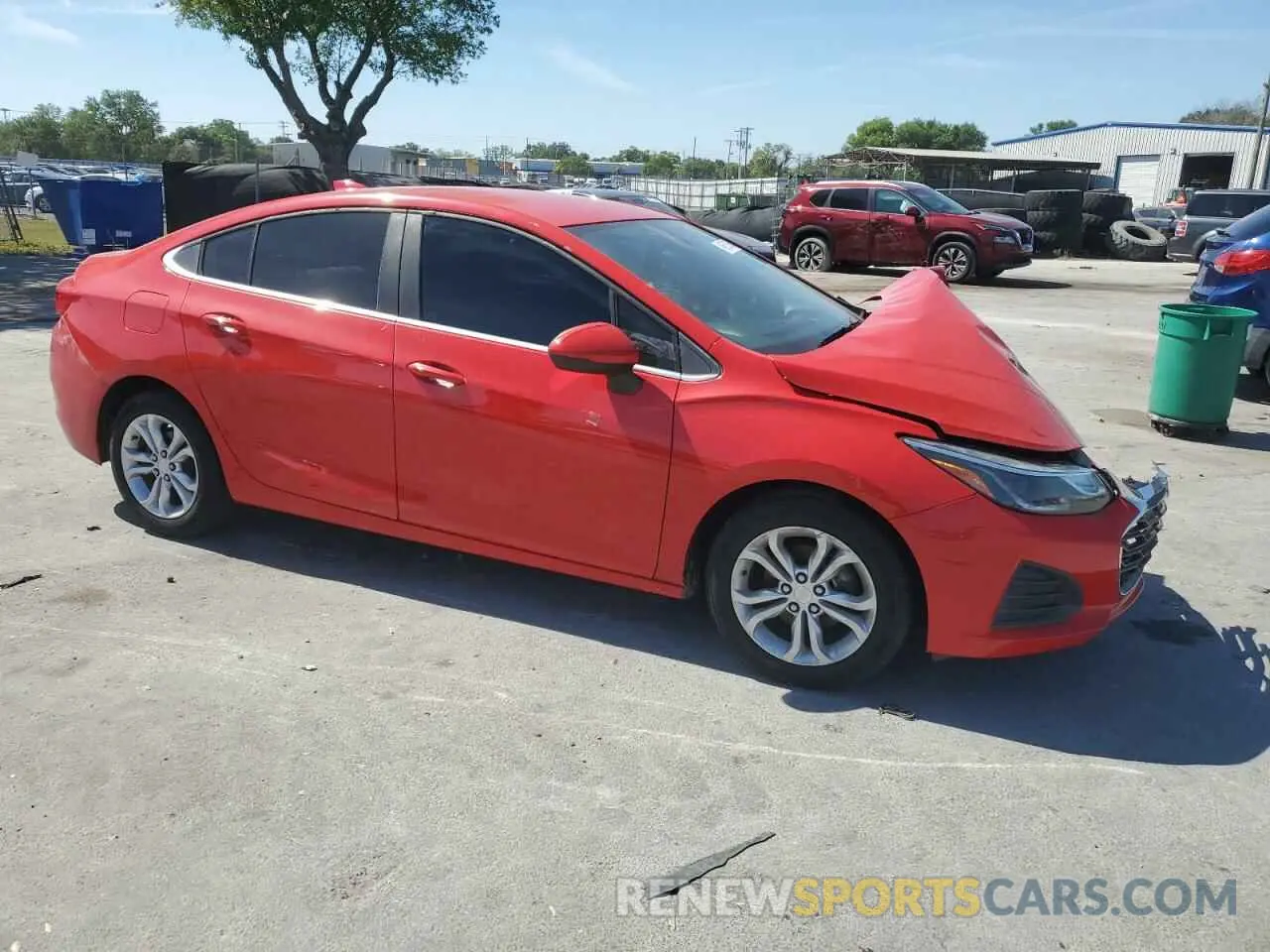 4 fotografías del automóvil dañado 1G1BE5SM5K7130642 CHEVROLET CRUZE 2019