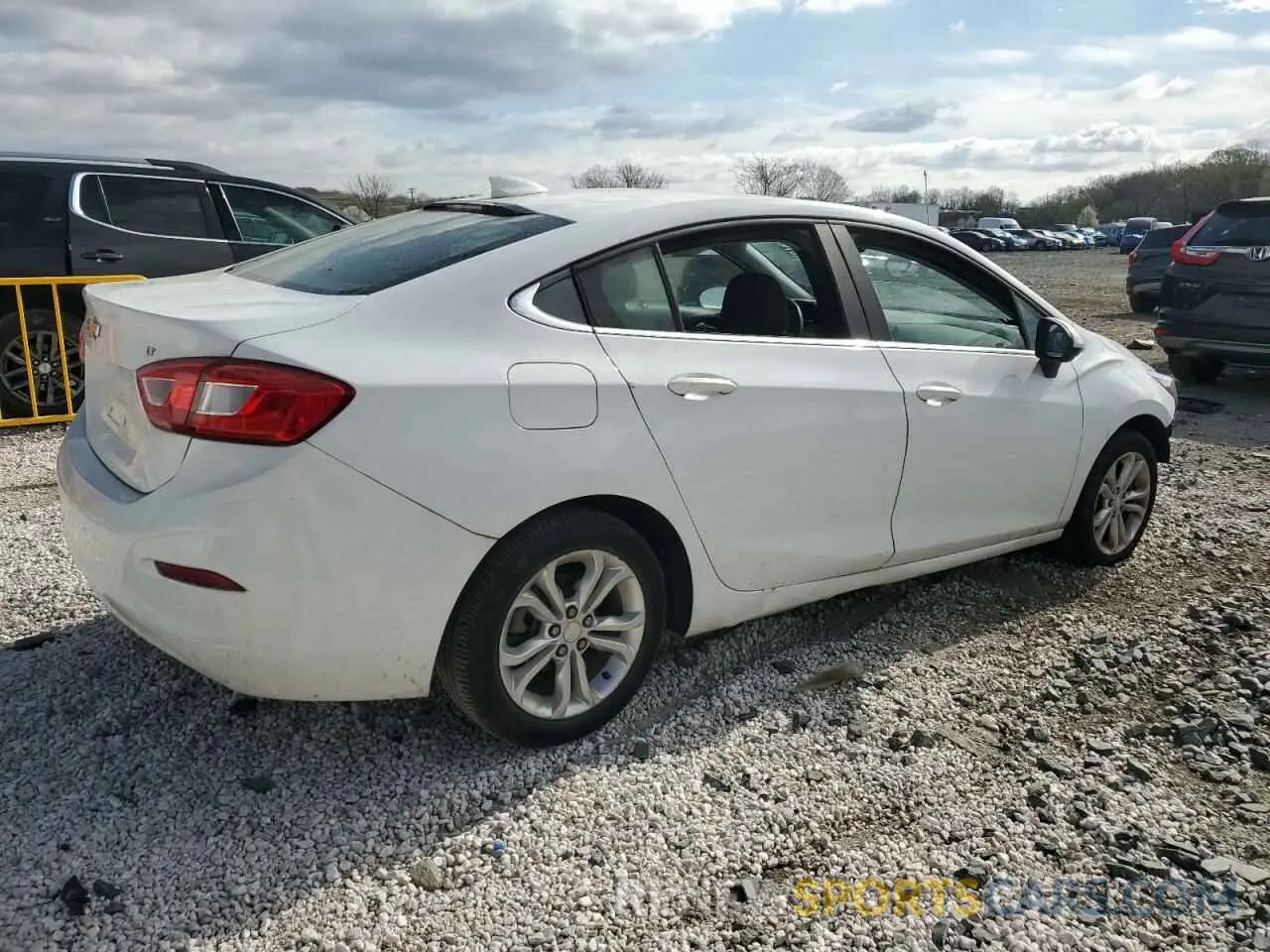3 fotografías del automóvil dañado 1G1BE5SM5K7146274 CHEVROLET CRUZE 2019