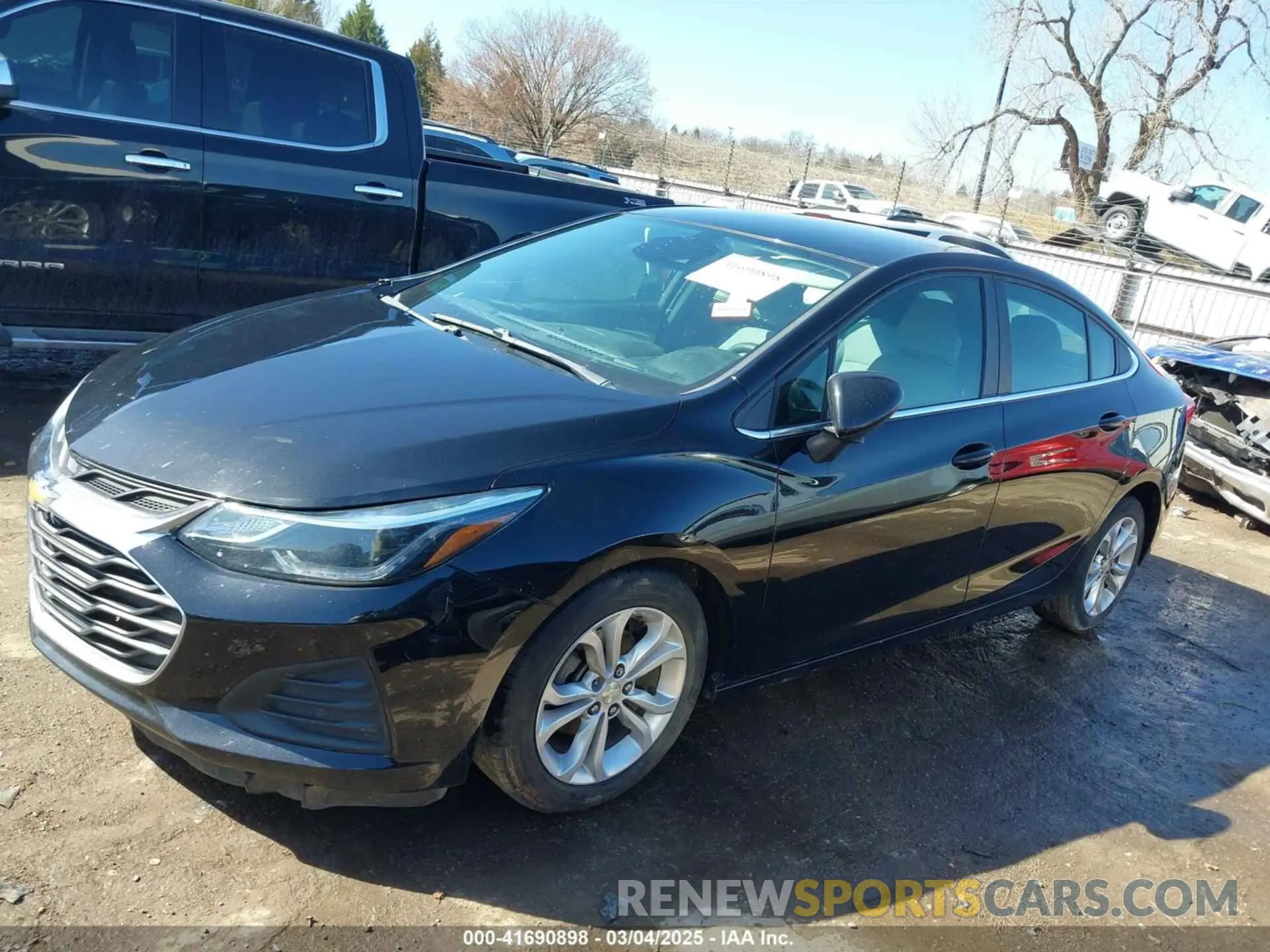 14 fotografías del automóvil dañado 1G1BE5SM6K7124879 CHEVROLET CRUZE 2019