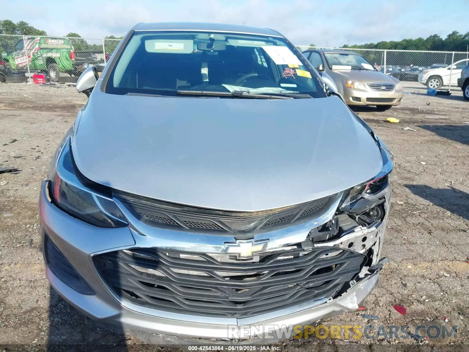 12 fotografías del automóvil dañado 1G1BE5SM6K7139527 CHEVROLET CRUZE 2019