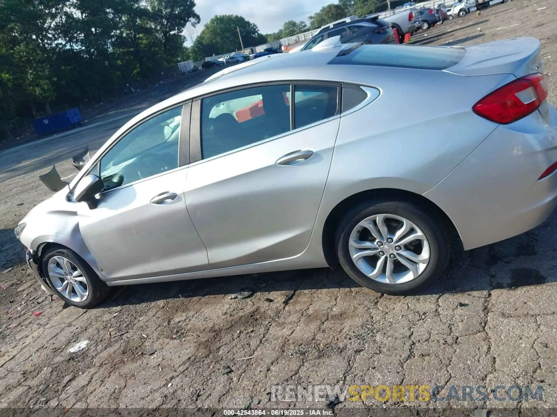 14 fotografías del automóvil dañado 1G1BE5SM6K7139527 CHEVROLET CRUZE 2019