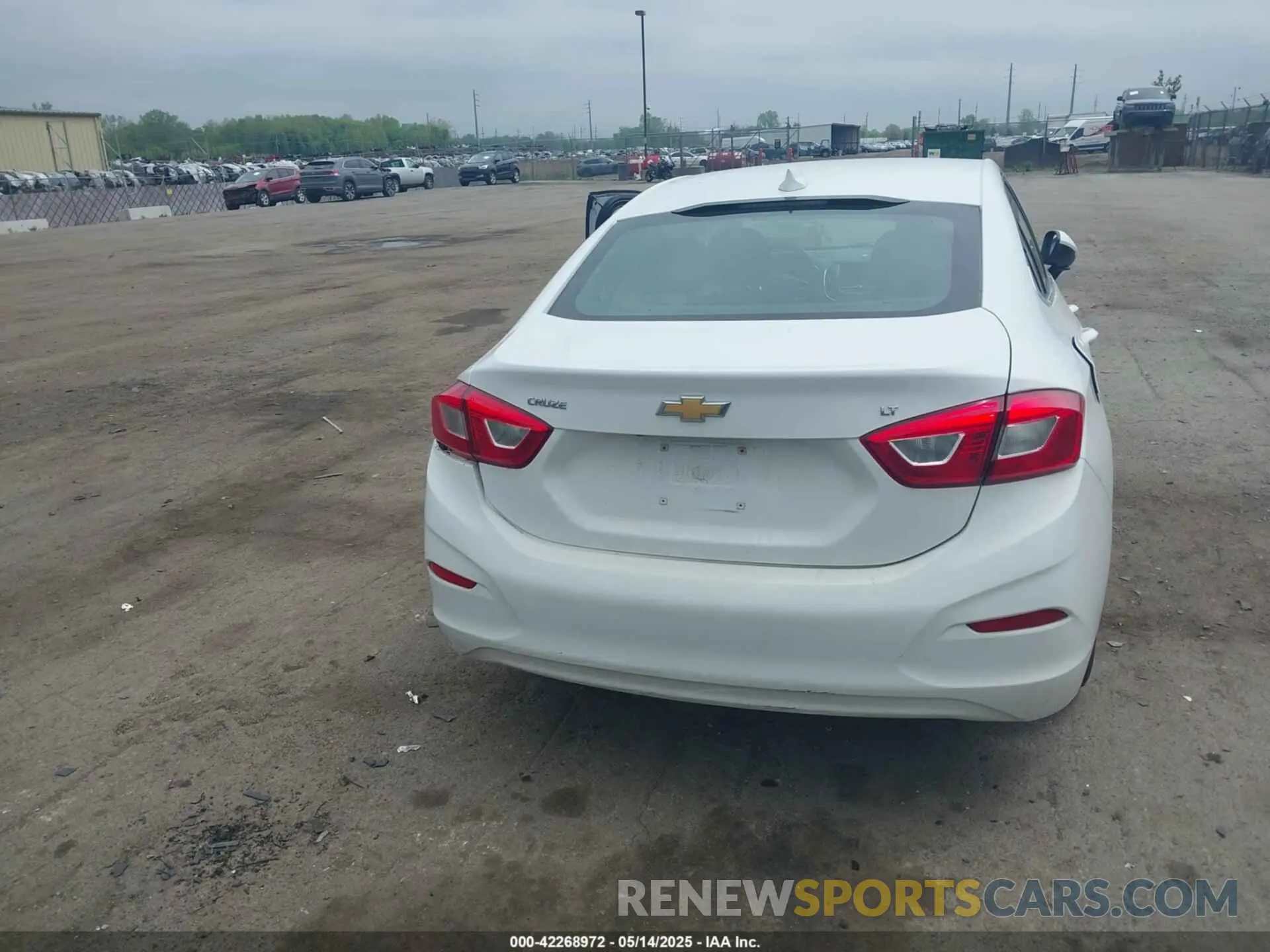 16 fotografías del automóvil dañado 1G1BE5SM6K7146428 CHEVROLET CRUZE 2019