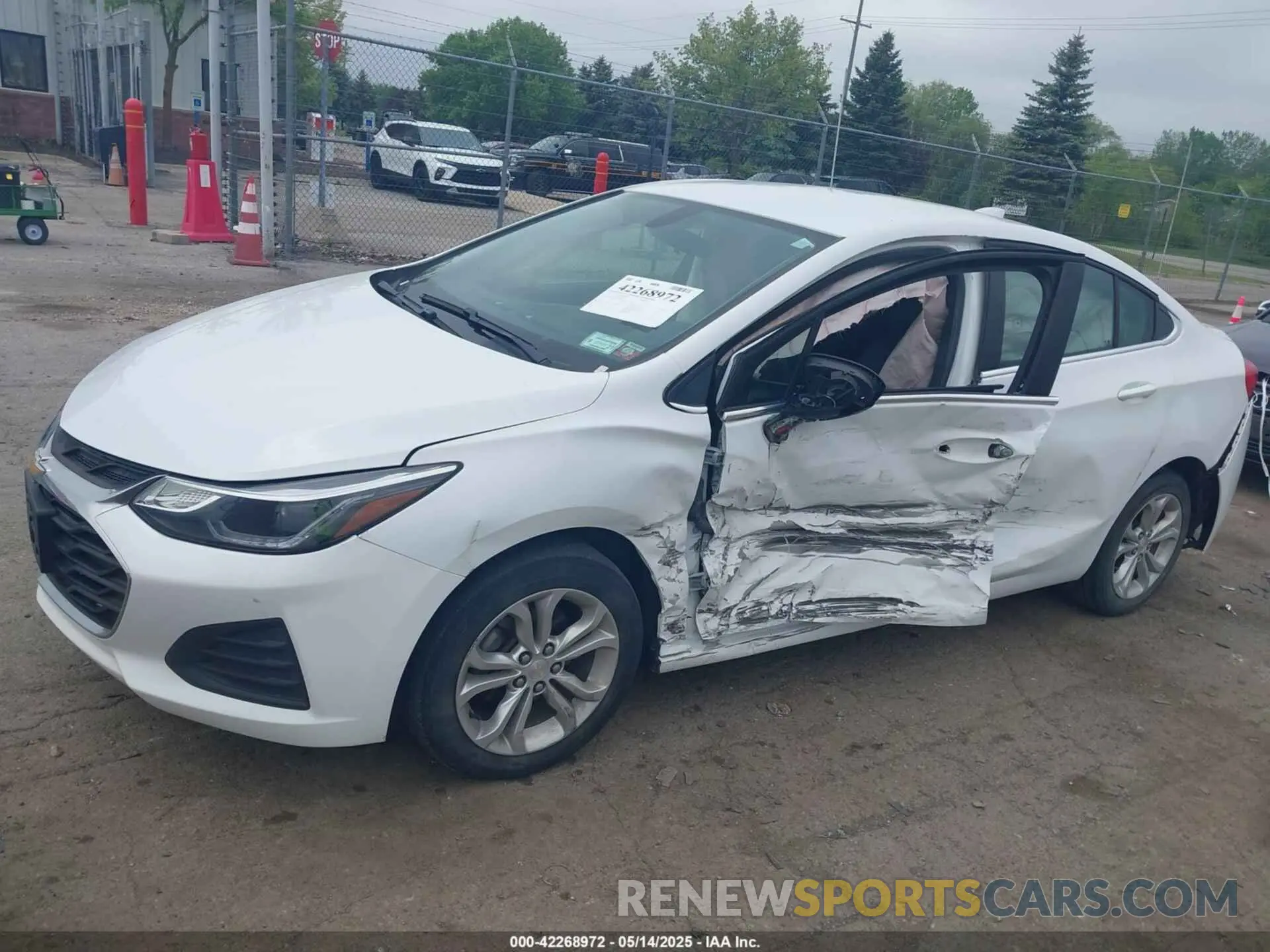 6 fotografías del automóvil dañado 1G1BE5SM6K7146428 CHEVROLET CRUZE 2019