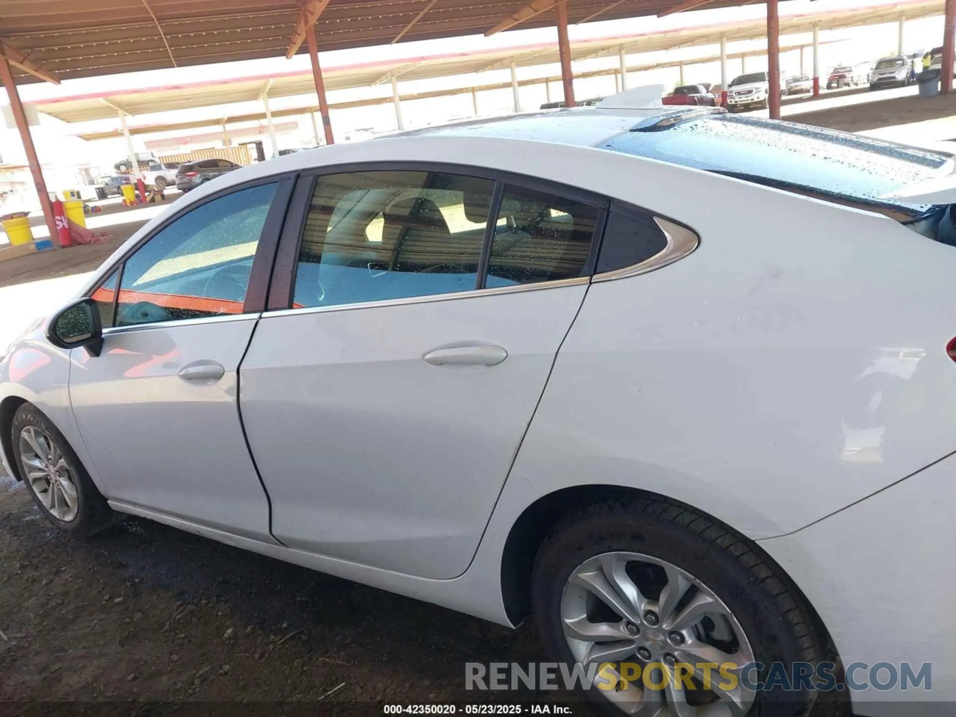 14 fotografías del automóvil dañado 1G1BE5SM6K7147241 CHEVROLET CRUZE 2019