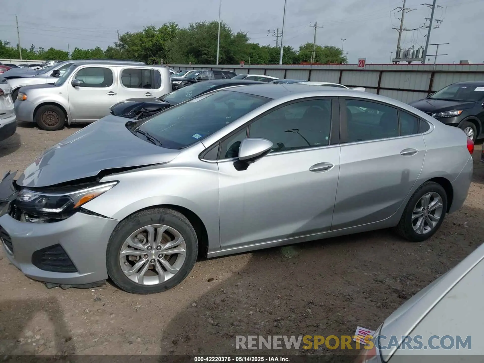 14 fotografías del automóvil dañado 1G1BE5SM7K7108934 CHEVROLET CRUZE 2019