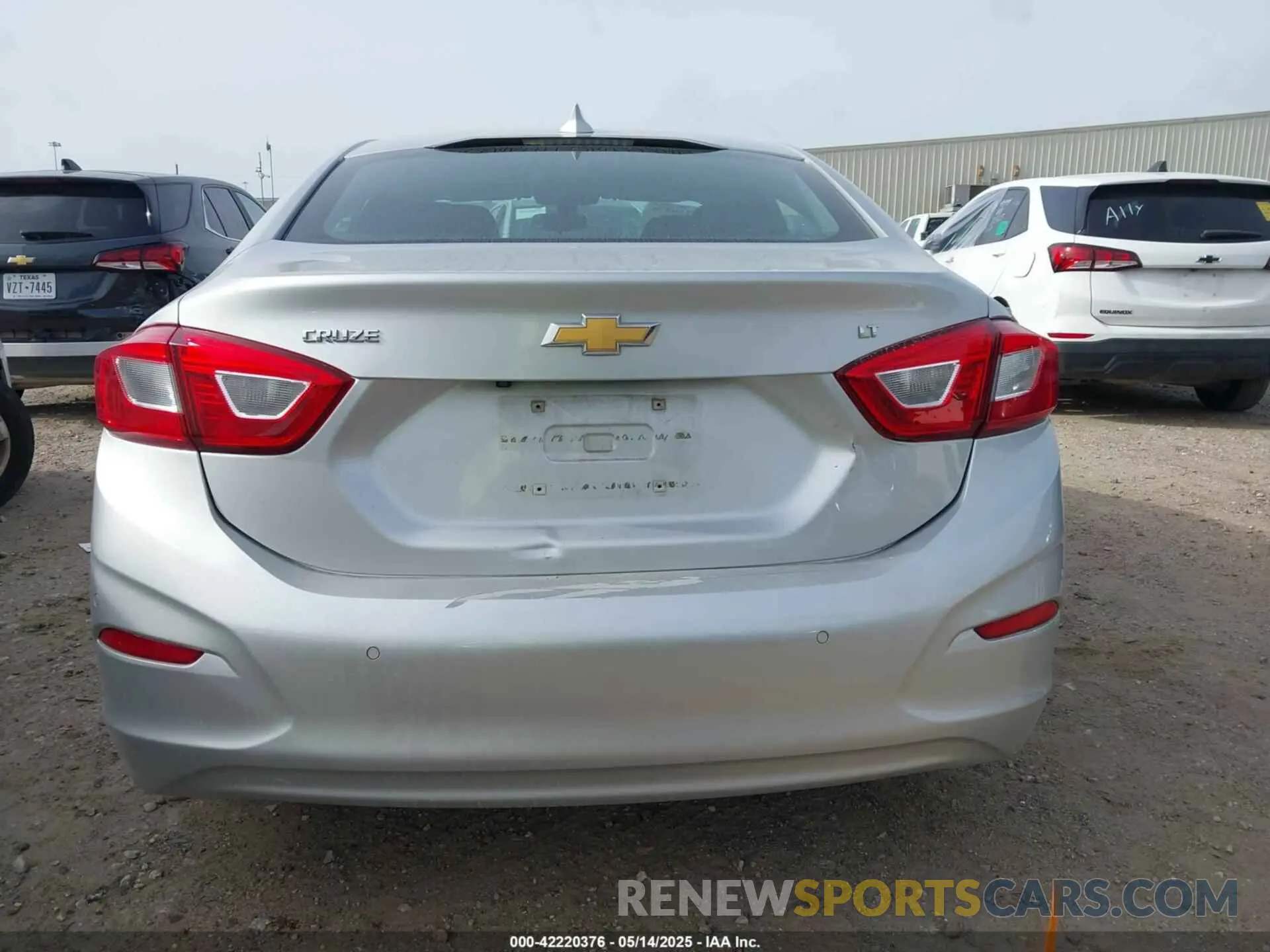 16 fotografías del automóvil dañado 1G1BE5SM7K7108934 CHEVROLET CRUZE 2019