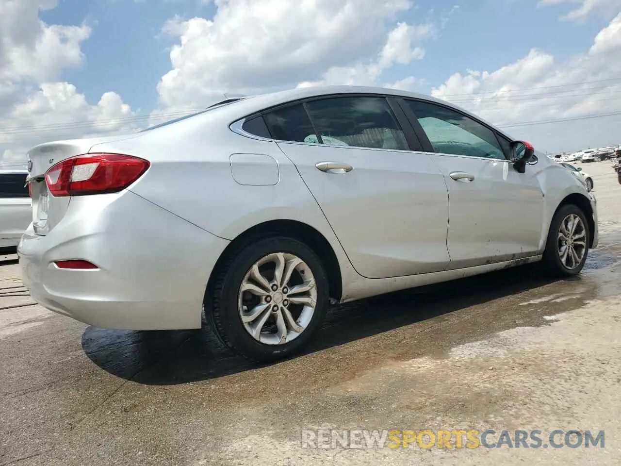 3 fotografías del automóvil dañado 1G1BE5SM7K7114099 CHEVROLET CRUZE 2019