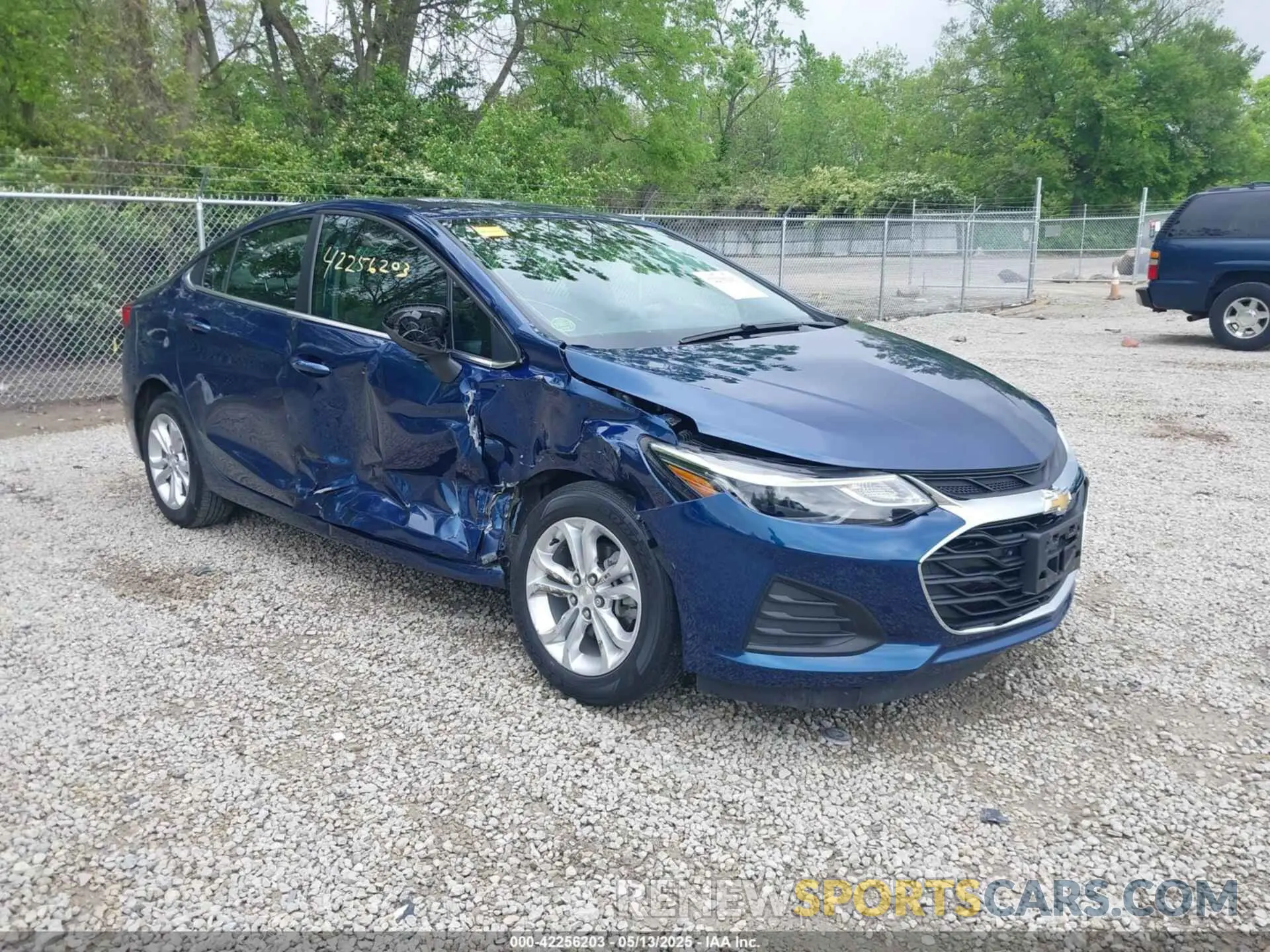 1 fotografías del automóvil dañado 1G1BE5SM7K7135499 CHEVROLET CRUZE 2019