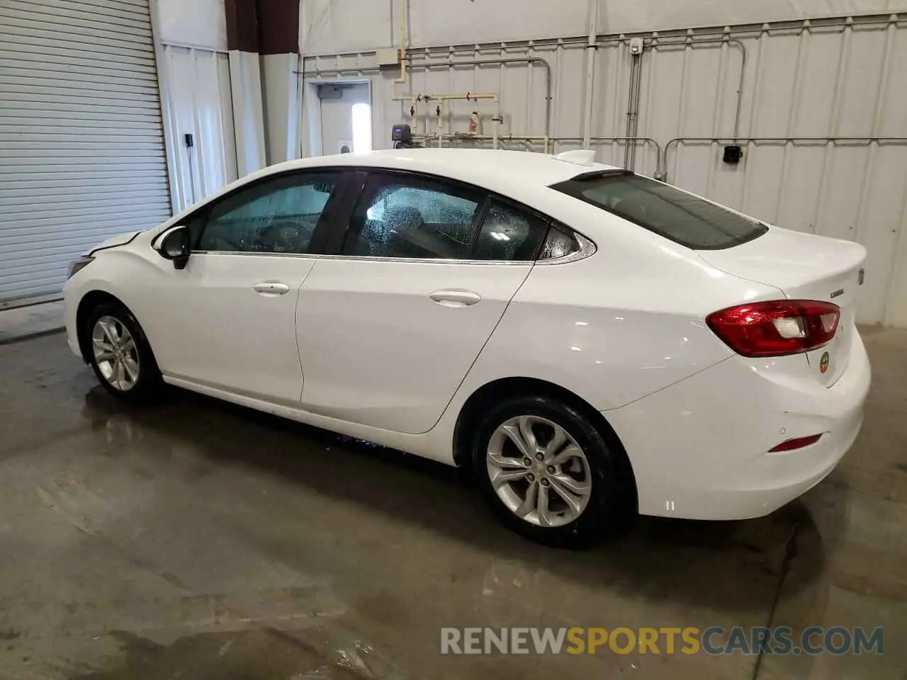 2 fotografías del automóvil dañado 1G1BE5SM7K7142985 CHEVROLET CRUZE 2019