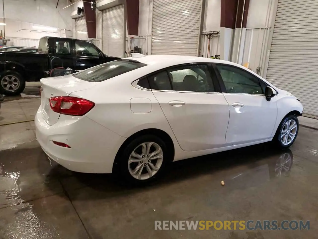 3 fotografías del automóvil dañado 1G1BE5SM7K7142985 CHEVROLET CRUZE 2019