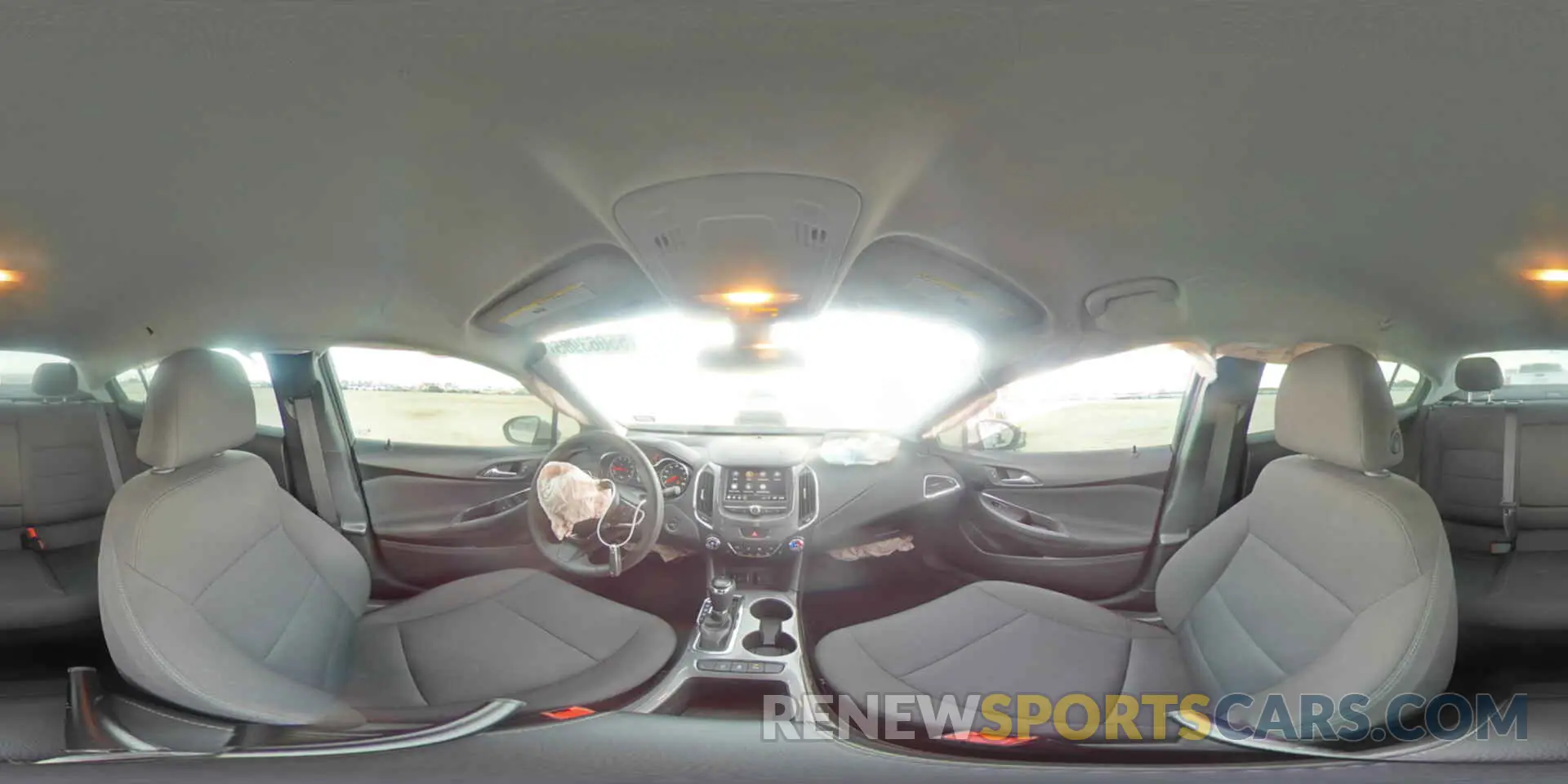 15 fotografías del automóvil dañado 1G1BE5SM8K7102768 CHEVROLET CRUZE 2019