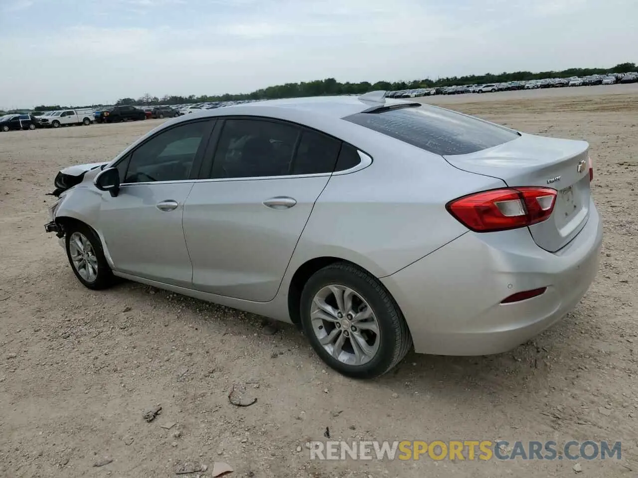 2 fotografías del automóvil dañado 1G1BE5SM8K7102768 CHEVROLET CRUZE 2019