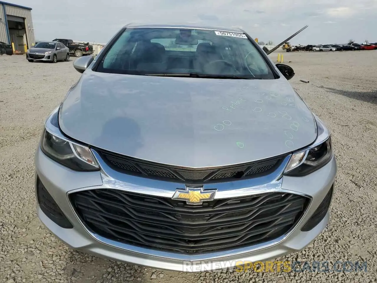 5 fotografías del automóvil dañado 1G1BE5SM8K7112118 CHEVROLET CRUZE 2019