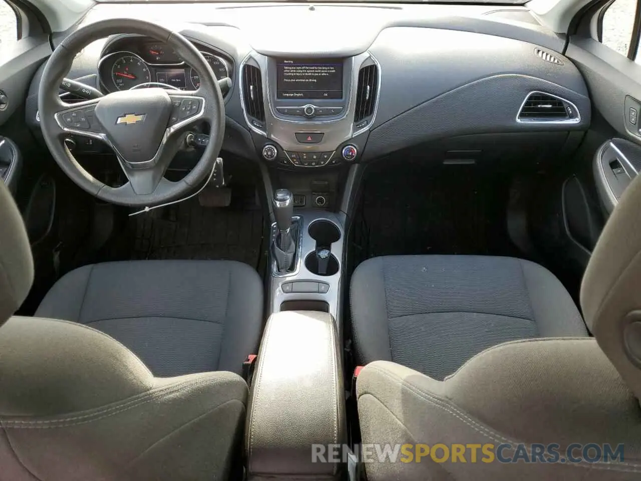 8 fotografías del automóvil dañado 1G1BE5SM8K7112118 CHEVROLET CRUZE 2019