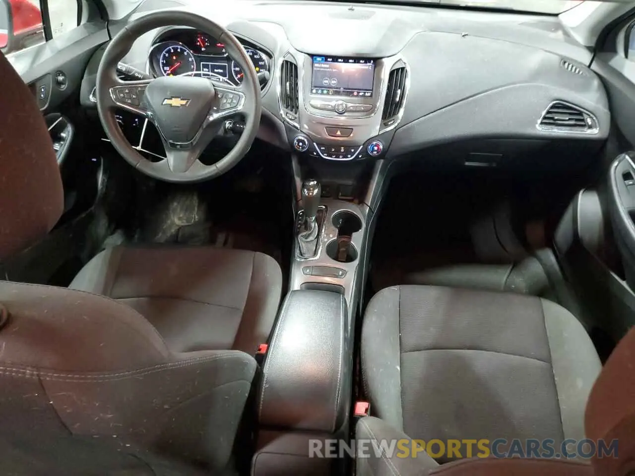 8 fotografías del automóvil dañado 1G1BE5SM8K7117058 CHEVROLET CRUZE 2019