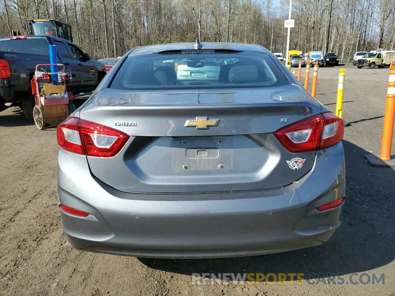 6 fotografías del automóvil dañado 1G1BE5SM8K7120185 CHEVROLET CRUZE 2019