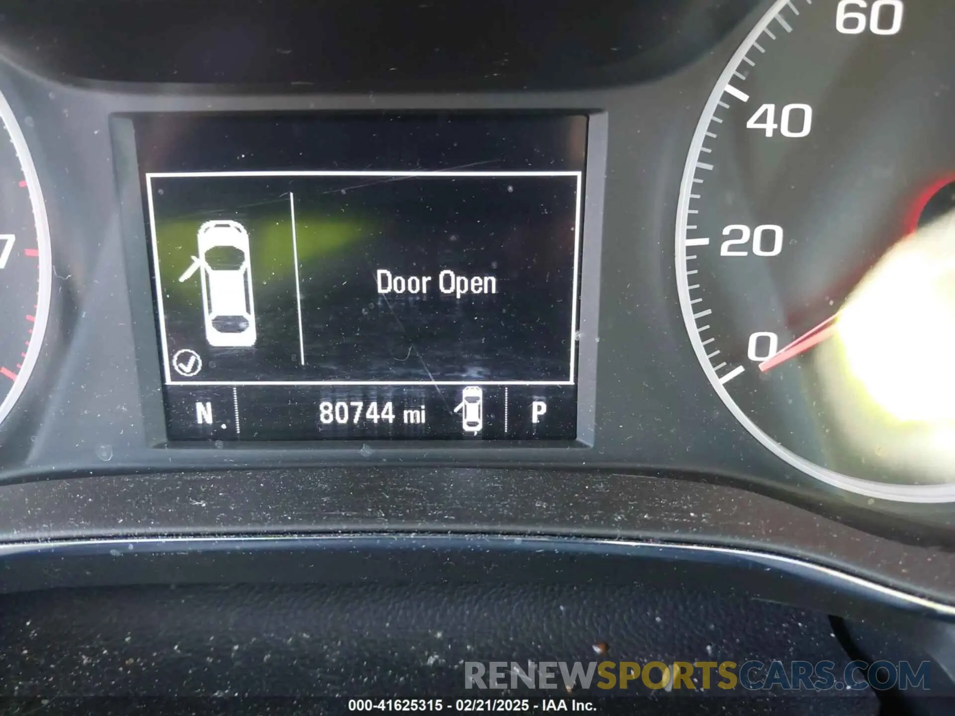15 fotografías del automóvil dañado 1G1BE5SM8K7120736 CHEVROLET CRUZE 2019