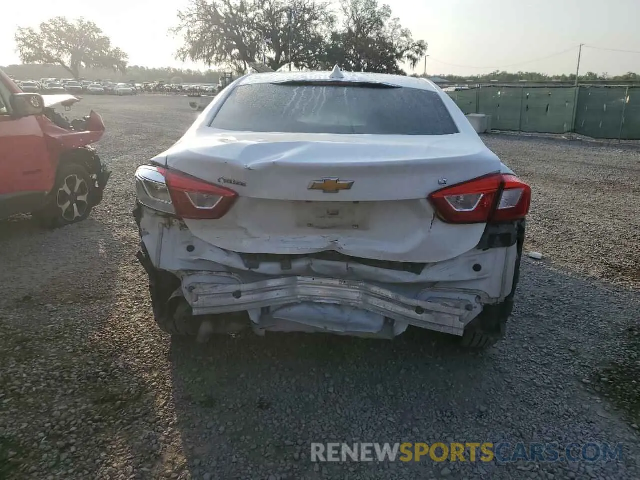 6 fotografías del automóvil dañado 1G1BE5SM8K7125094 CHEVROLET CRUZE 2019