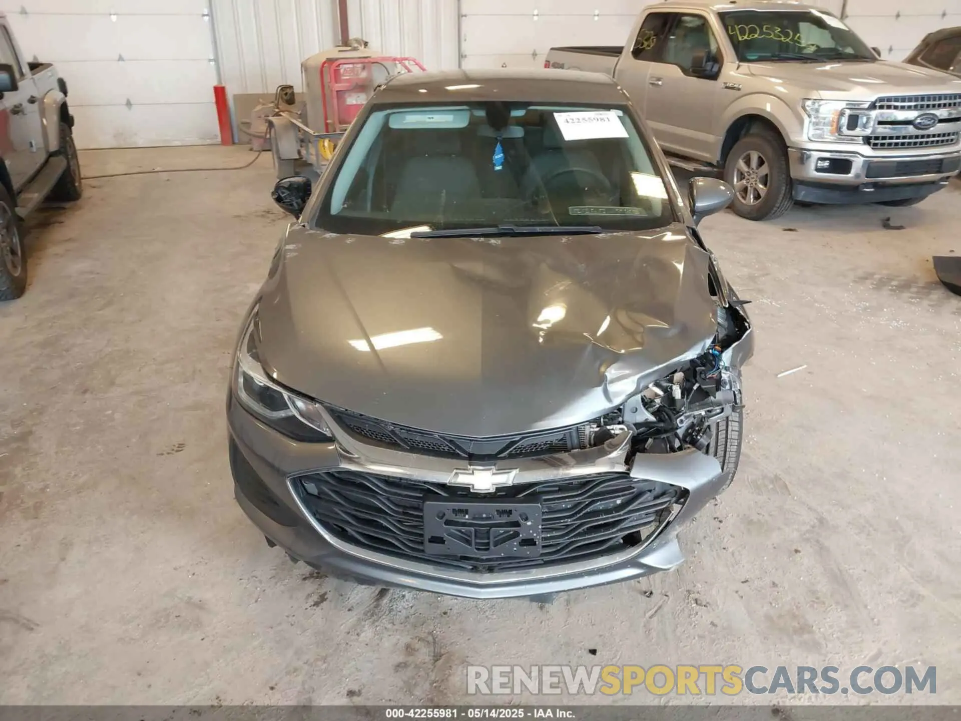 12 fotografías del automóvil dañado 1G1BE5SM8K7139173 CHEVROLET CRUZE 2019