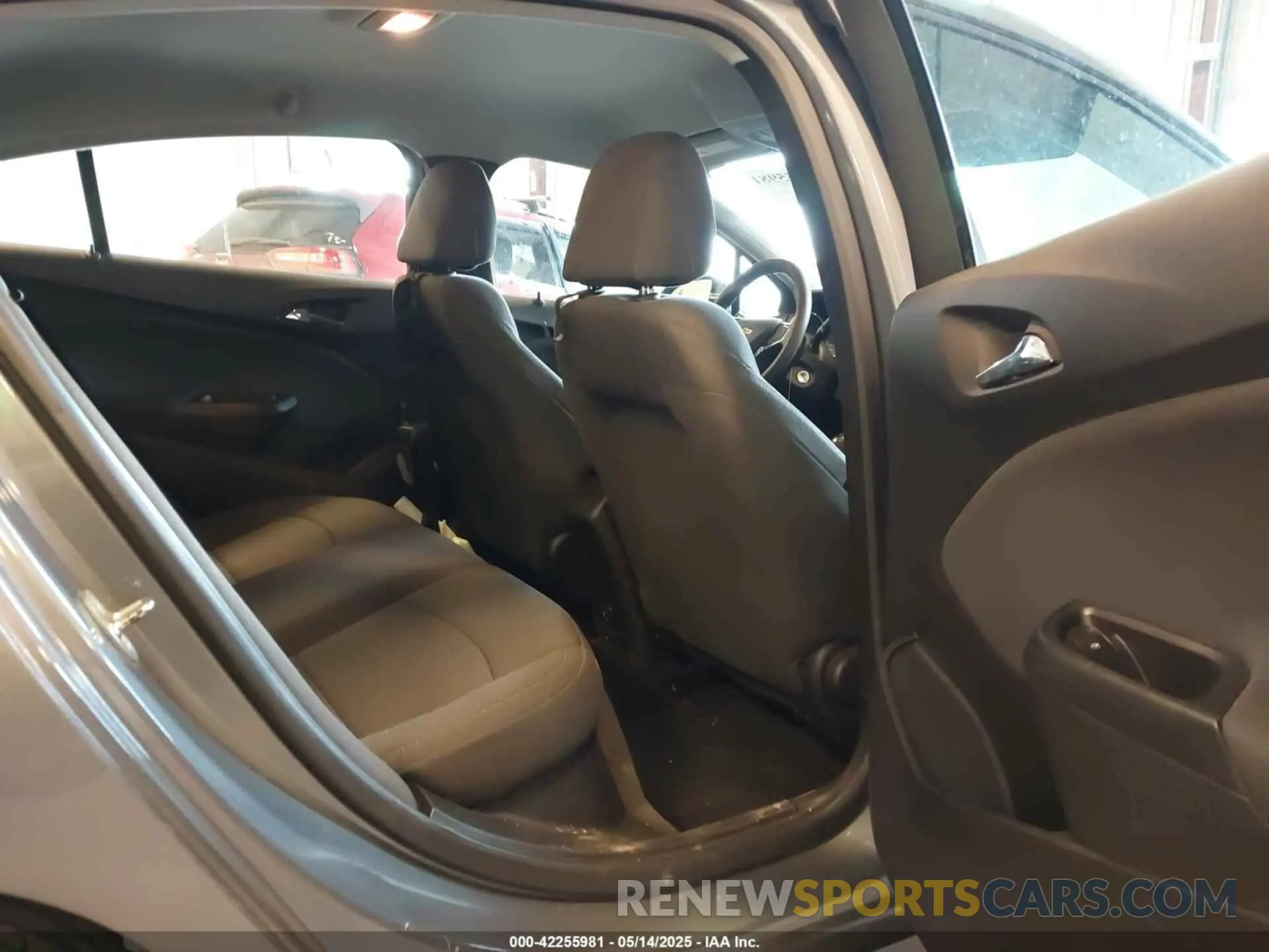 8 fotografías del automóvil dañado 1G1BE5SM8K7139173 CHEVROLET CRUZE 2019