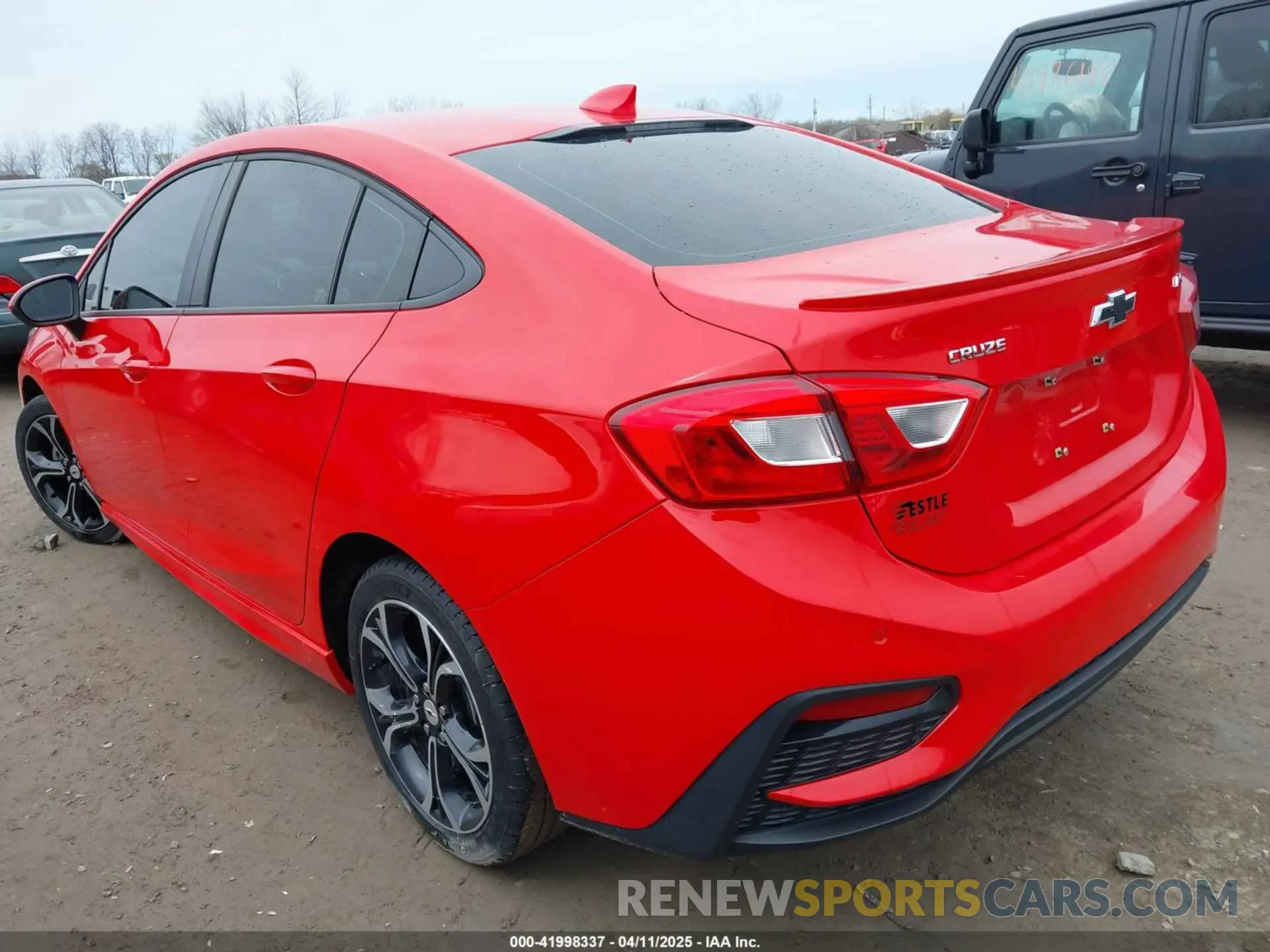 3 fotografías del automóvil dañado 1G1BE5SM9K7100155 CHEVROLET CRUZE 2019