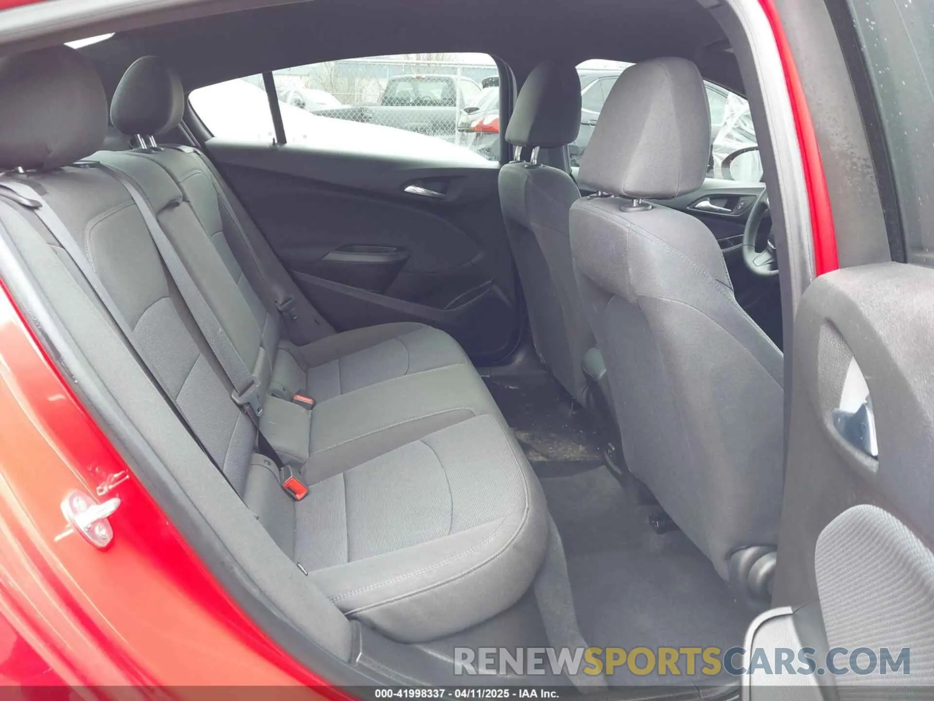 8 fotografías del automóvil dañado 1G1BE5SM9K7100155 CHEVROLET CRUZE 2019